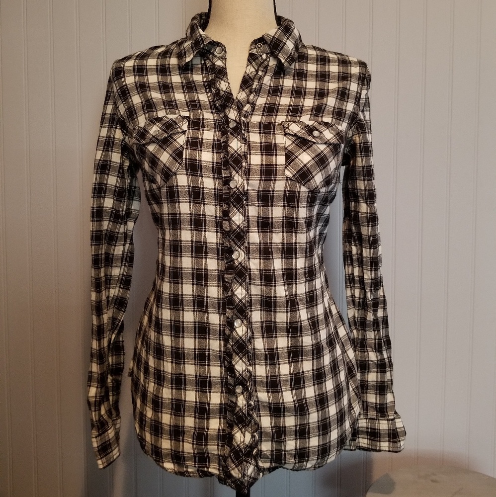 Plaid Ruffle Fitted Shirt